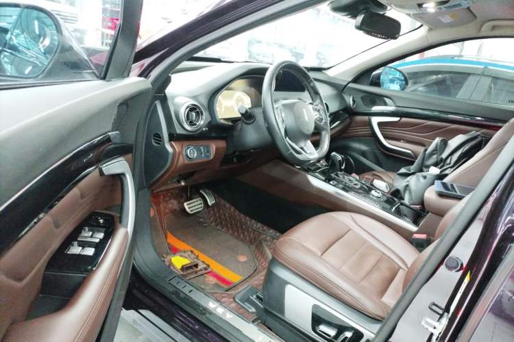 Used Wey VV7 2017 2.0T Flagship Edition
