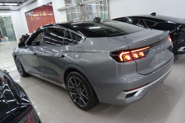 Used Ford Mondeo 2023 EcoBoost 245 Ultimate Model
