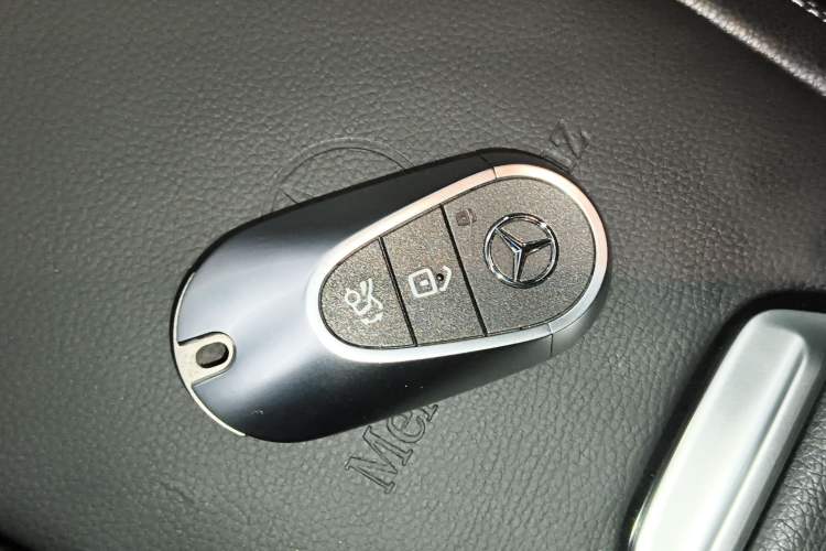 Used Mercedes-Benz C-Class 2025 Refresh C 200 L Sport Edition