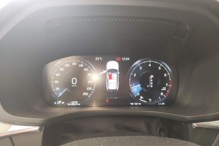 Used Volvo XC60 2019 T5 4x4 Smart & Dynamic Sport Edition China VI Standard
