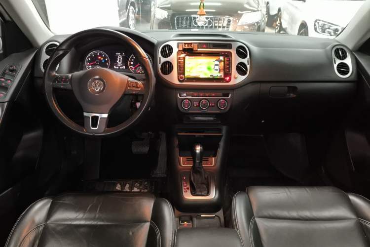 Used Volkswagen Tiguan 2017 300TSI Automatic Two-Wheel Drive Silk Road Comfort Edition
