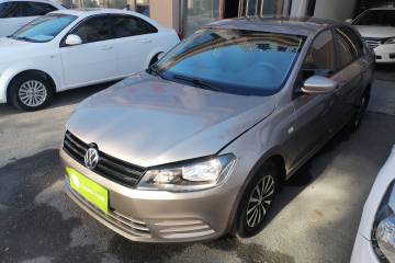Used Volkswagen Jetta 2015 1.4L Manual Fashion Model