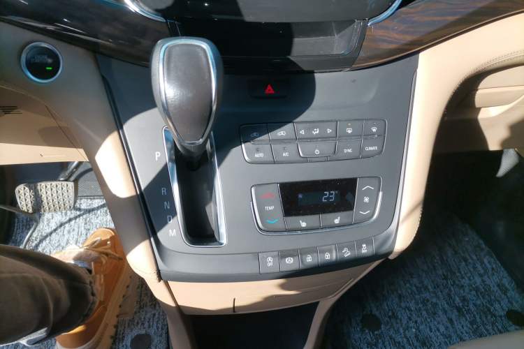 Used Buick GL8 2017 ES 28T Premium Version China V Standard
