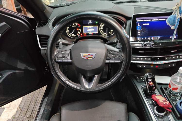 Used Cadillac CT5 2020 28T Leading Sport Model
