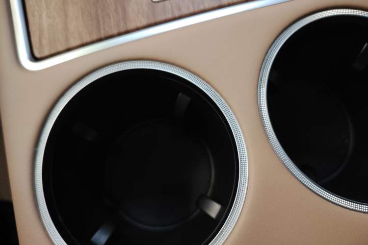 Used Hima Luxeed R7 2025 Extended-Range 251km Pro
