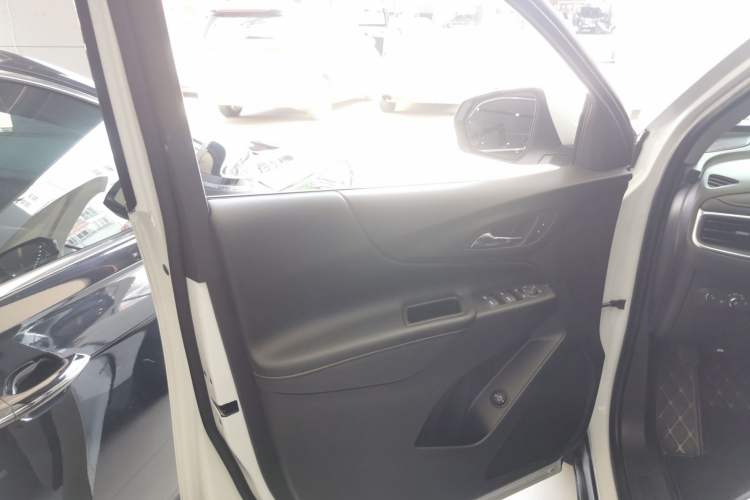 Used Chevrolet Equinox 2019 535T Automatic YuJie Edition China VI