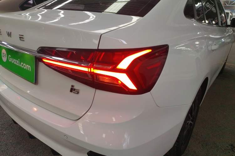 Used Roewe i5 2021 1.5L CVT Starry Edition
