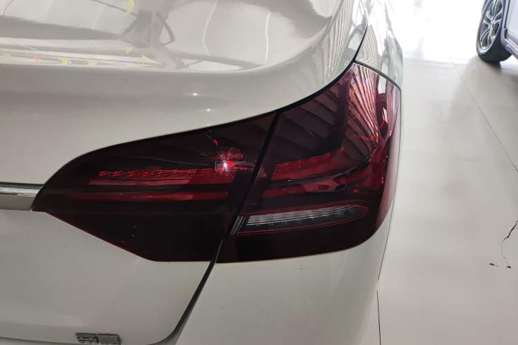 Used Geely Auto Emgrand 2021 UP 1.5L CVT Luxury Model
