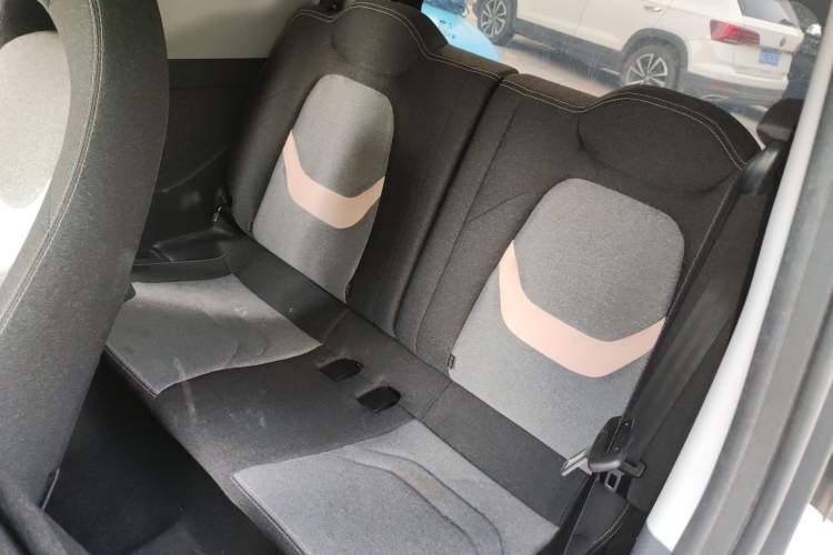 Used Chery QQ Ice Cream 2022 170km Sundae Phosphate Lithium-Ion