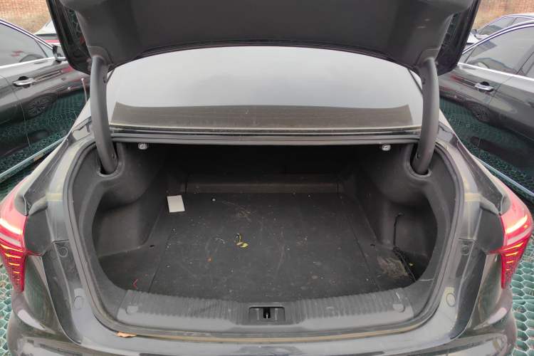 Used Hongqi H5 2024 1.5T DCT Smart Connect Flagship Edition