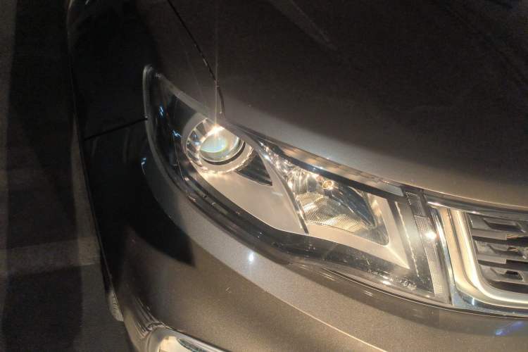 Used Geely Auto Emgrand X7 Sport 2021 Million Edition 1.8TD DCT Two-Wheel Drive Comfort Model
