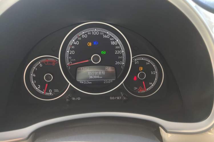 Used Volkswagen Beetle 2018 180TSI Joyful Orange Edition
