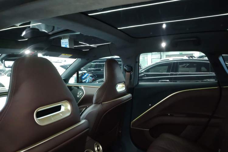 Used  11 2023 Harmony 90-degree Rear-wheel Drive Edition
