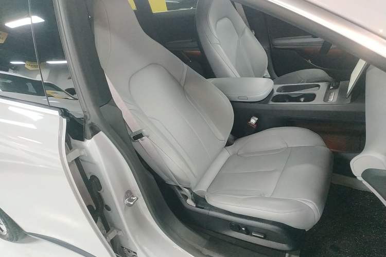 Used Nio ET5T 2024 75kWh Touring