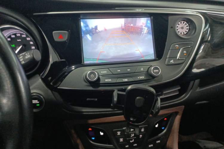 Used Buick Envision 2018 20T Two-Wheel Drive Luxury Model