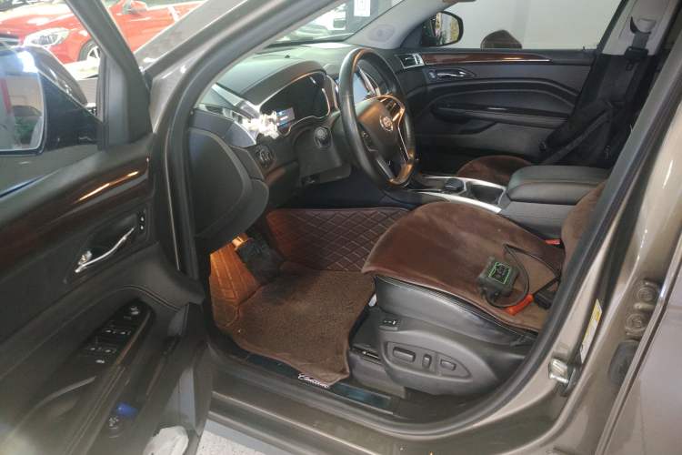 Used Cadillac SRX 2015 3.0L Elite Model
