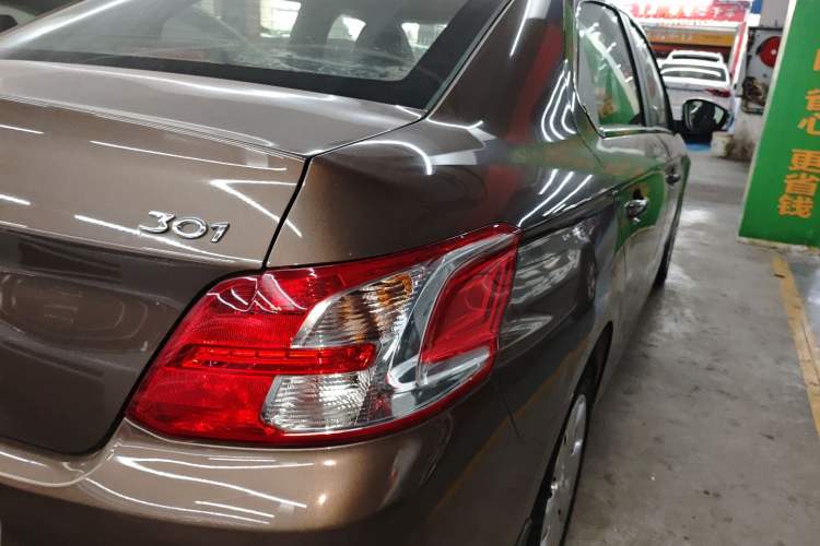 Used Peugeot 301 2014 1.6L Manual Comfort Edition
