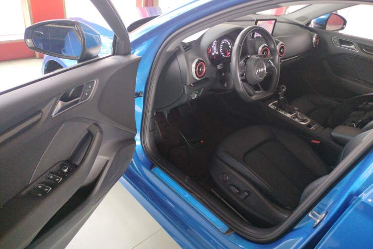 Used Audi A3 2020 Limousine 35 TFSI Fashion Edition China VI Emission Standard