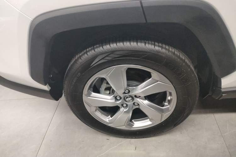 Used Toyota RAV4 2022 2.0L CVT Two-Wheel Drive Fashion Edition
