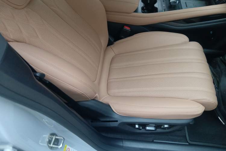 Used BYD Song L EV 2025 Intelligent Driving Version 662 km LiDAR Excellence Edition