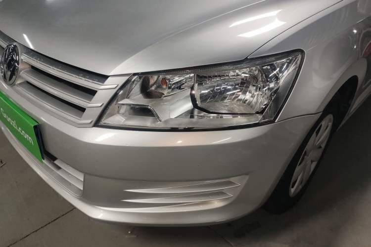 Used Volkswagen Santana 2015 1.6L Automatic Fashion Edition