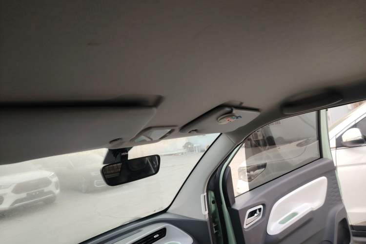 Used Wuling Hongguang MINIEV 2021 Macaron Fashion Model Lithium Iron Phosphate
