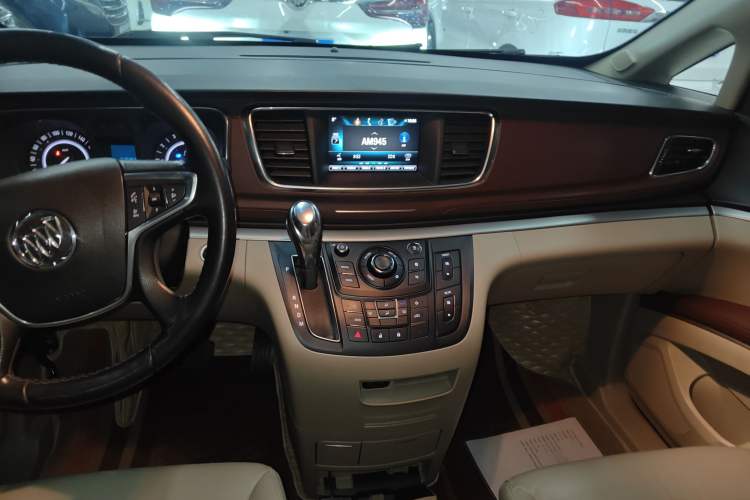 Used Buick GL8 2018 28T Luxury Model China VI Standard