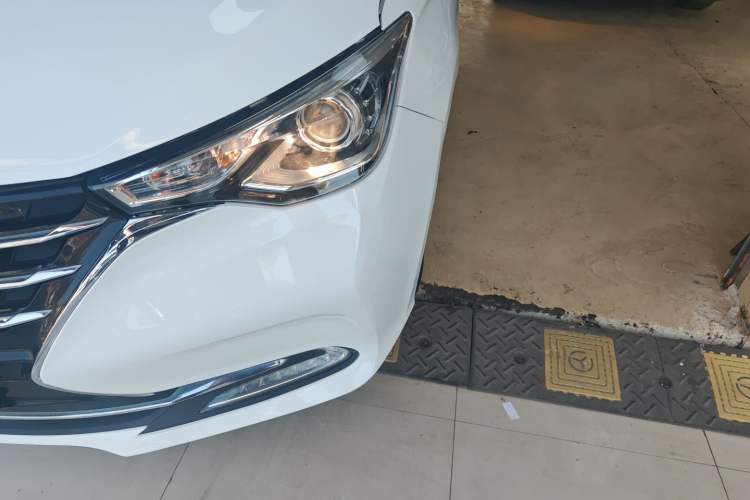 Used Changan Alsvin 2018 1.5L DCT Luxury Model China V Standard
