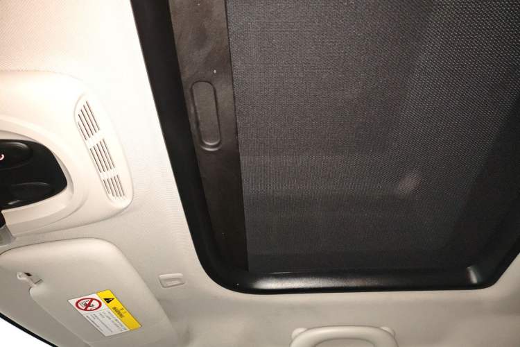 Used  MINI 2022 1.5T COOPER Classic Edition
