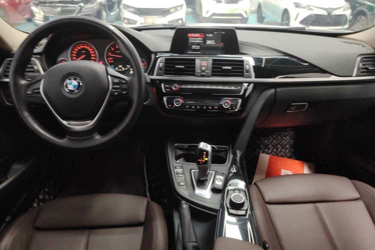 Used BMW 3 Series 2018 320Li Fashion Model
