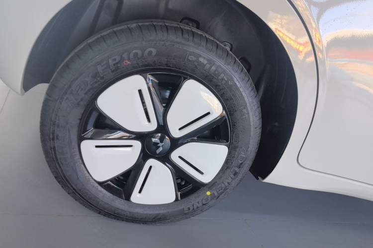 Used Wuling Hongguang MINIEV 2025 Four-Door Version Premium Edition
