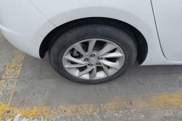 Used Buick Verano 2016 Hatchback 15S Automatic Leading Model
