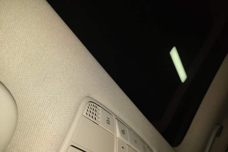 Used Mercedes-Benz C-Class 2017 Facelift C 200 L Sport Edition