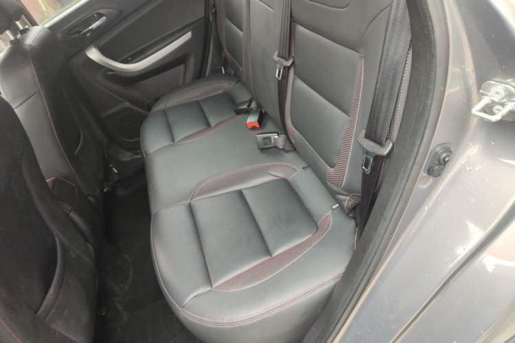 Used Changan CS35 2016 1.6L Automatic Luxury Model China V Standard
