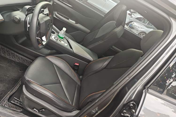 Used Changan UNI-V 2022 1.5T Prestige Version