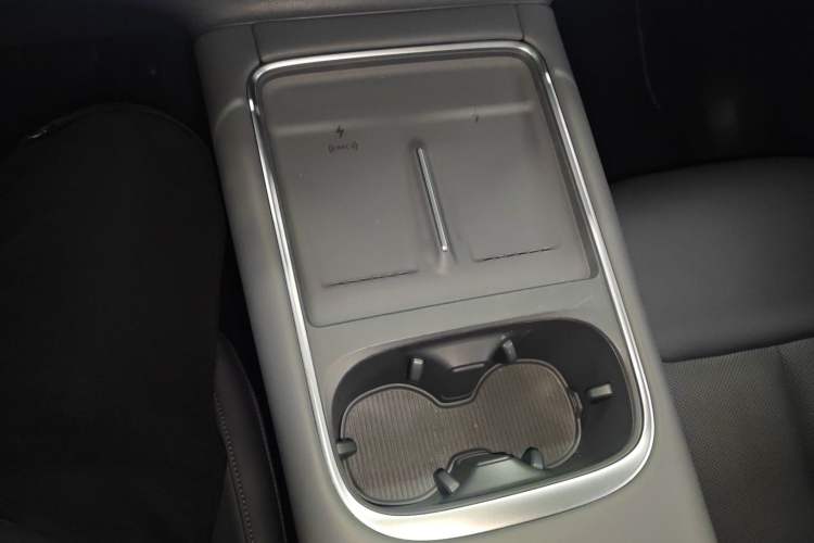 TDK.VehicleDetails.img