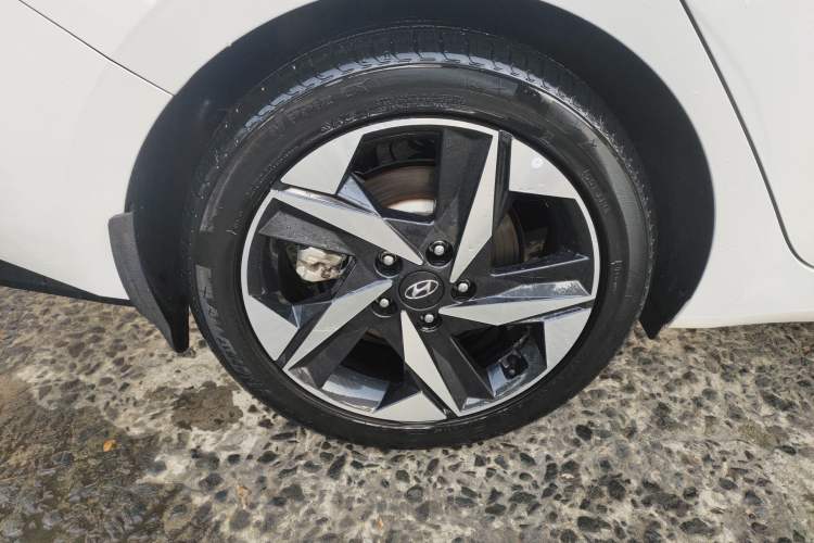 Used Hyundai Elantra 2022 1.5L CVT GLX Elite Edition