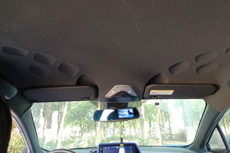 Used Toyota IZOA 2018 2.0L Yichi Edition China V Standard