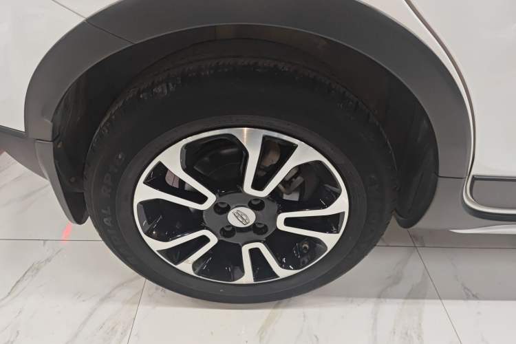 Used Geely Auto Vision X3 2017 1.5L Automatic Elite Model
