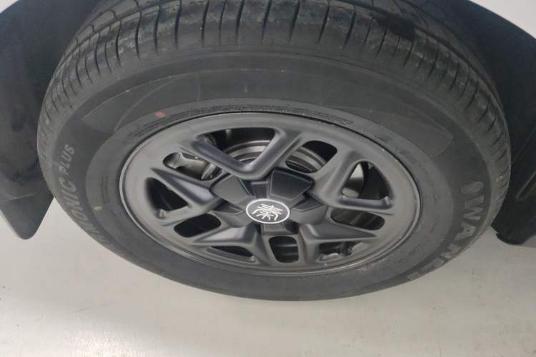 Used BYD Qin PLUS 2025 DM-i Smart Drive 55KM Leading Model
