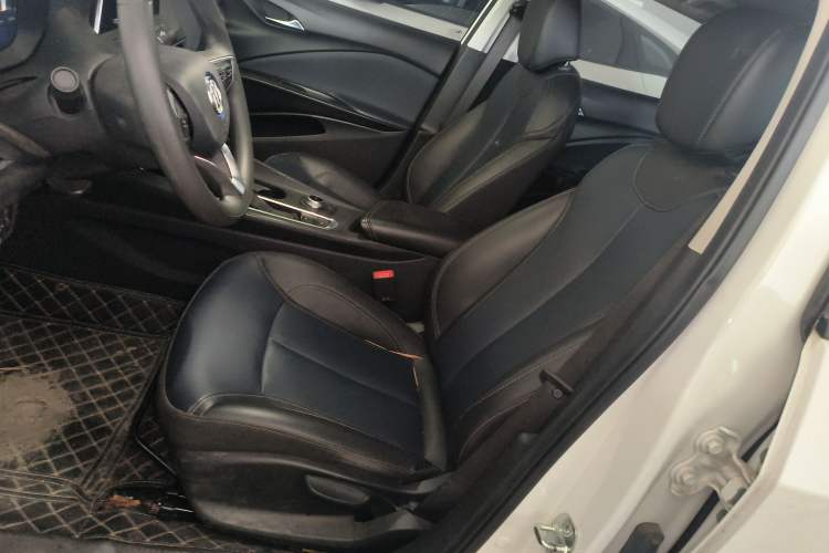 Used Buick Velite 6 2023 430km Range Commuter Version
