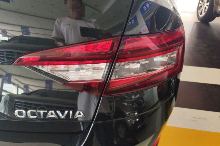 Used Skoda Octavia 2019 1.5L Manual SmartDrive Comfort Edition China VI Standard
