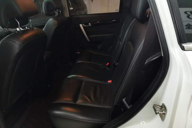 Used Chevrolet Captiva 2014 2.4L 4x4 Flagship Edition 7 Seats