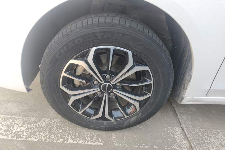 Used Roewe i6 MAX New Energy 2022 EV 500 Grand Touring Edition with Sunroof