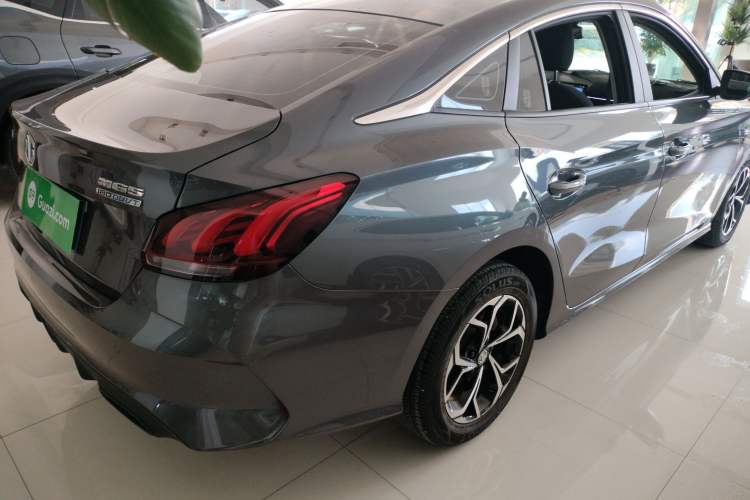 Used MG 5 2023 180 DVVT Manual Fashion Edition