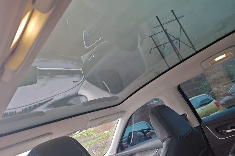 Used Venucia V 2023 260T Idol Edition Pro