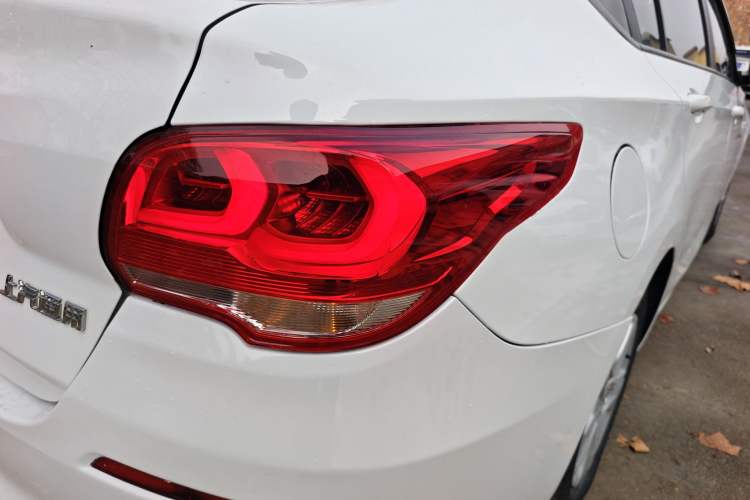 Used Chevrolet Cavalier 2019 320 Automatic Enjoyment with Sunroof
