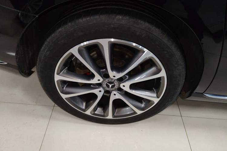 Used Mercedes-Benz E-Class 2016 E 300 L Stylish Model