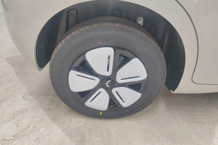 Used Wuling Hongguang MINIEV 2025 Four-Door Version Premium Edition
