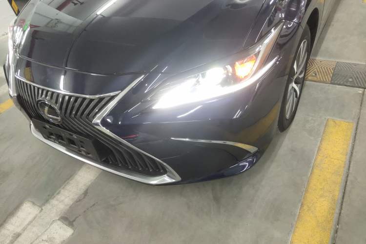 Used Lexus ES 2020 200 Excellence Edition
